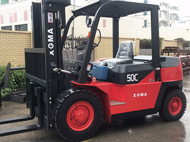 恭喜今日銷售部又出一單！廈工5.0T叉車壹臺